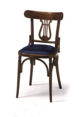 SEDIA VIENNA 18 THONET Sedia in stile Viennese realizzata da esperte mani artigiane italiane con la tecnologia di piegatura Thonet.
Il legno  di faggio evaporato. I colori del legno possono essere vari ( vedi colori e materiali)
